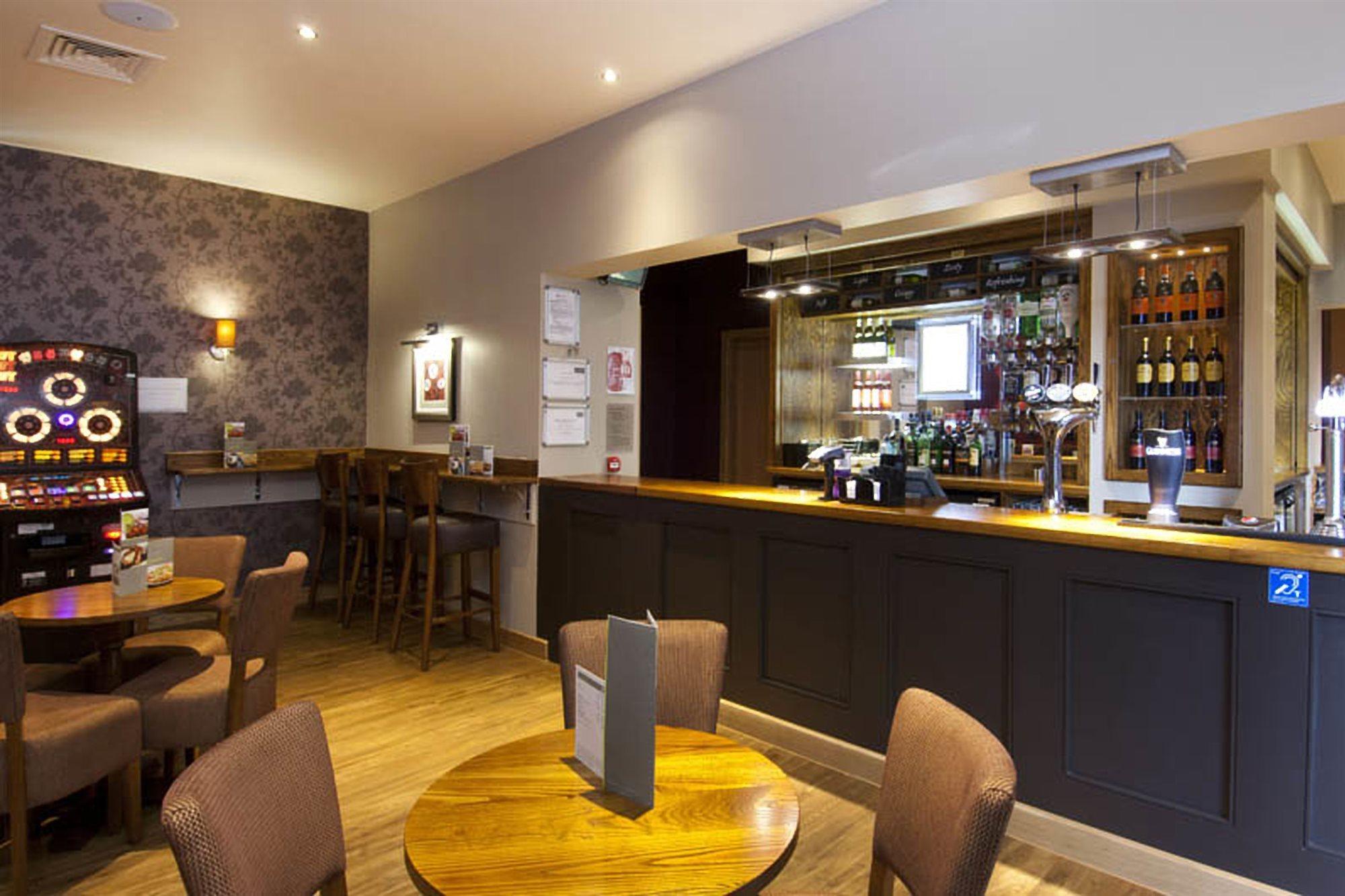 Premier Inn Manchester City Екстер'єр фото
