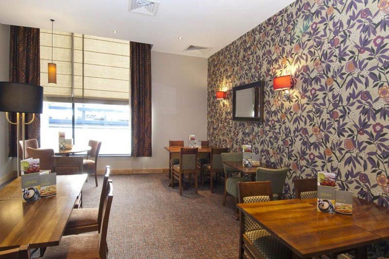 Premier Inn Manchester City Екстер'єр фото